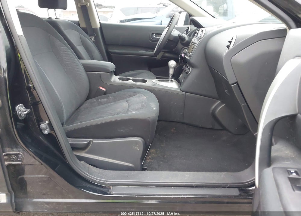 2014 NISSAN ROGUE SELECT S VIN: JN8AS5MV3EW716689