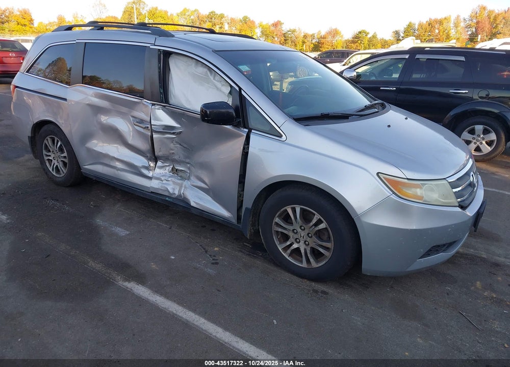 2011 HONDA ODYSSEY EXL VIN: 5FNRL586XBB069514
