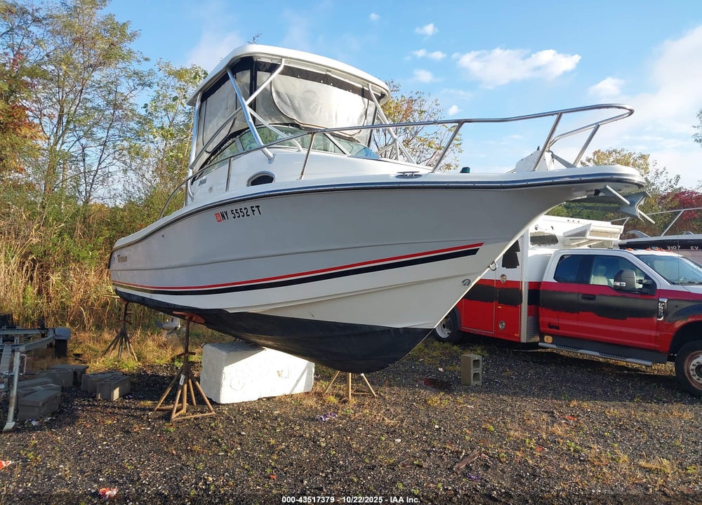 2003 TRITON 248 BOAT VIN: TJZ3W1061203
