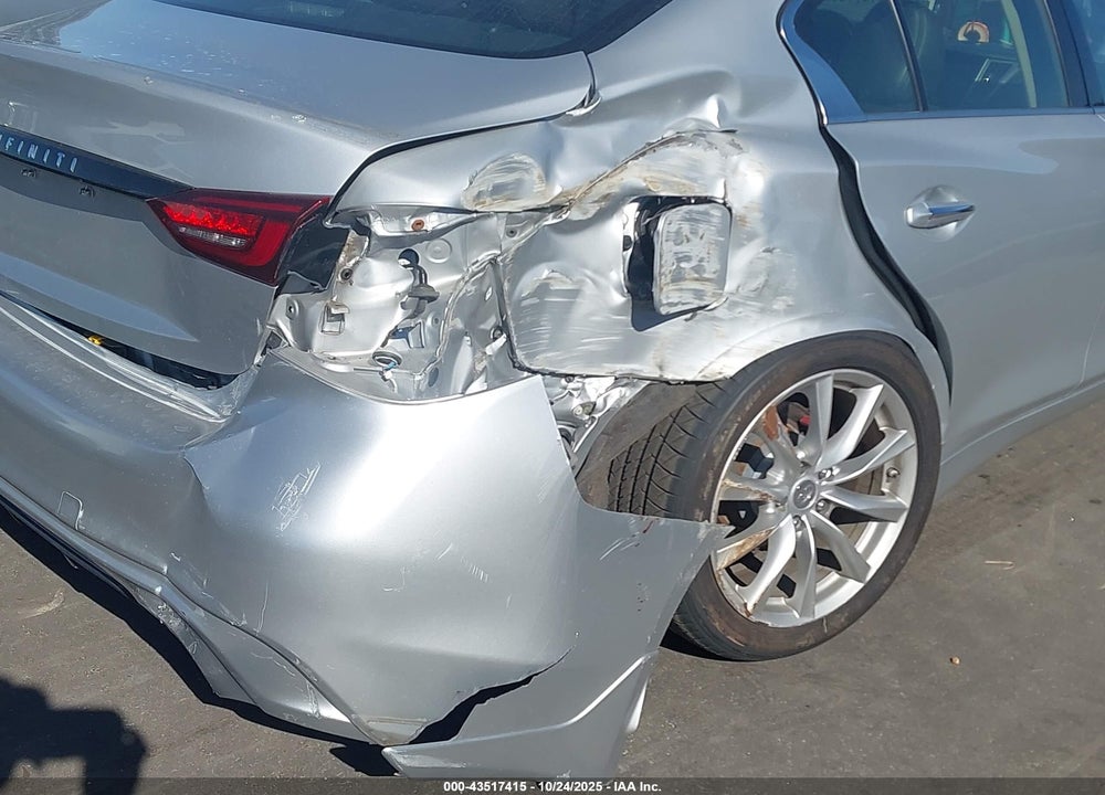 2019 INFINITI Q50 3.0T LUXE VIN: JN1EV7AR9KM553970
