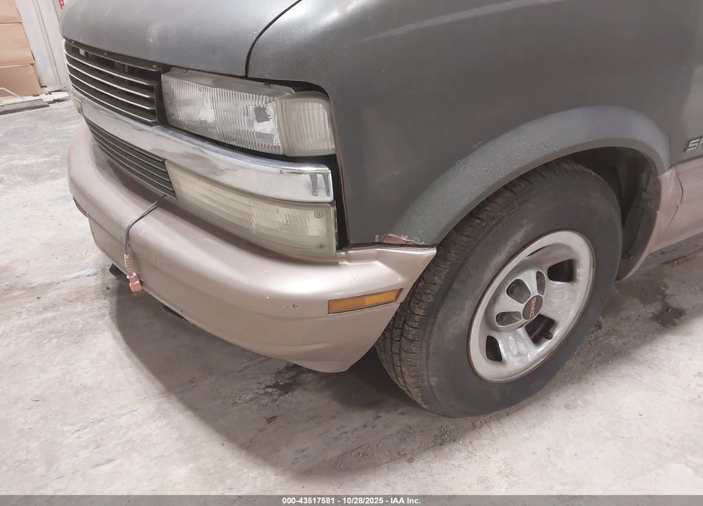1997 GMC SAFARI SLX VIN: 1GKEL19W3VB513530