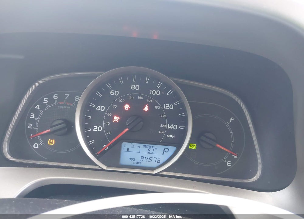 2015 TOYOTA RAV4 XLE VIN: 2T3RFREV1FW268929