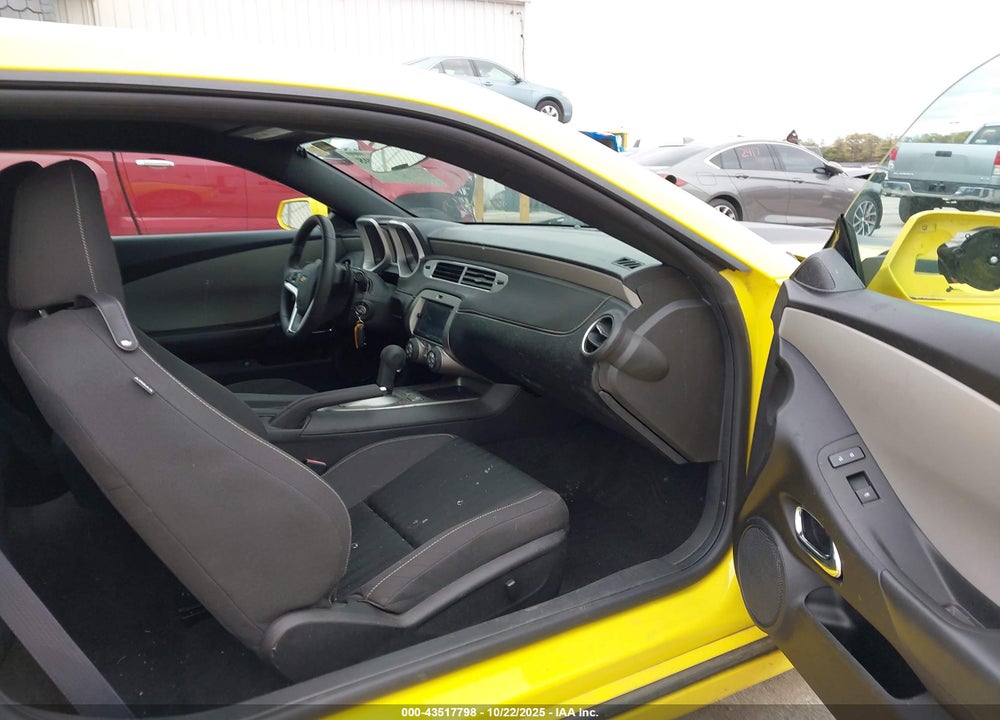 2015 CHEVROLET CAMARO 2LS VIN: 2G1FB1E30F9298442