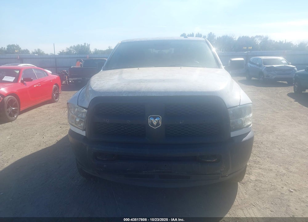 2015 RAM 2500 VIN: 3C6TR5CT0FG635561