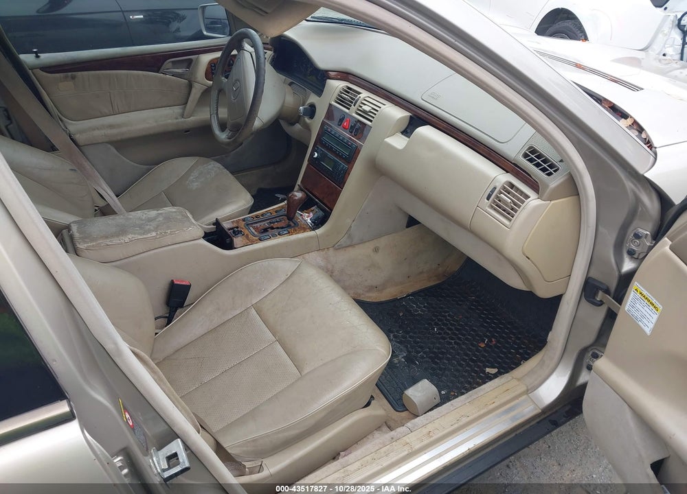 1999 MERCEDES-BENZ E 320 VIN: WDBJF65H5XA917152