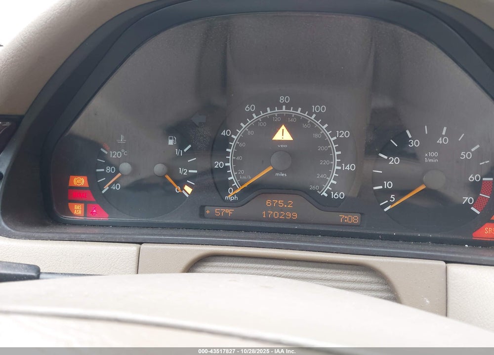 1999 MERCEDES-BENZ E 320 VIN: WDBJF65H5XA917152