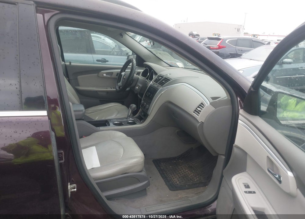 2010 CHEVROLET TRAVERSE LT VIN: 1GNLVFEDXAS141460