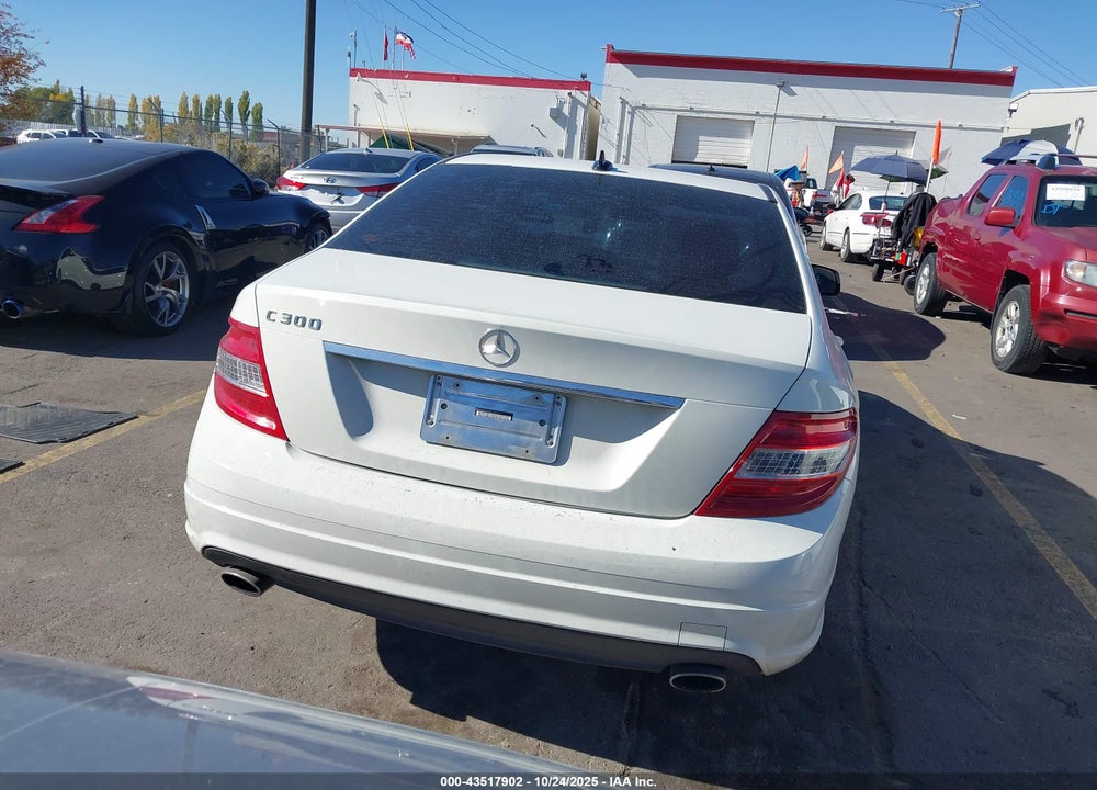 2008 MERCEDES-BENZ C 300 LUXURY/SPORT VIN: WDDGF54X88F068658