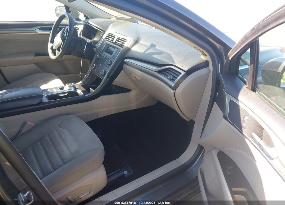 2017 FORD FUSION VIN: 3FA6P0HD0HR253821