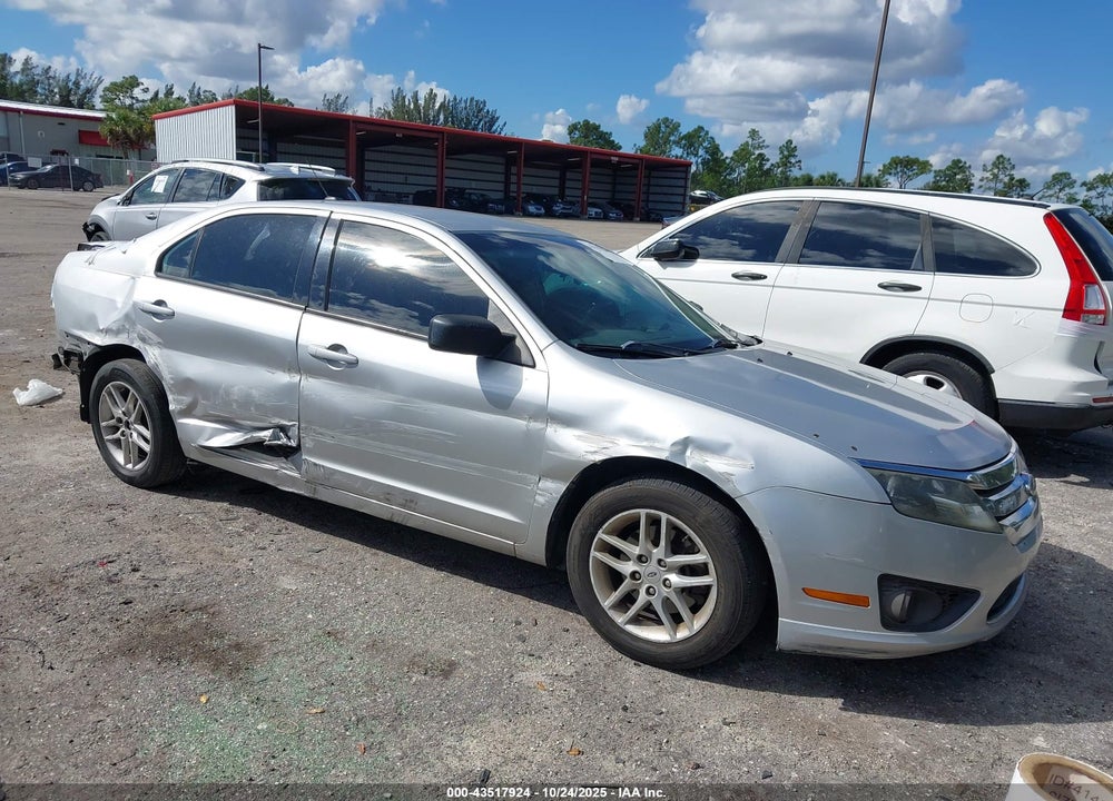 2012 FORD FUSION S VIN: 3FAHP0GA1CR121823