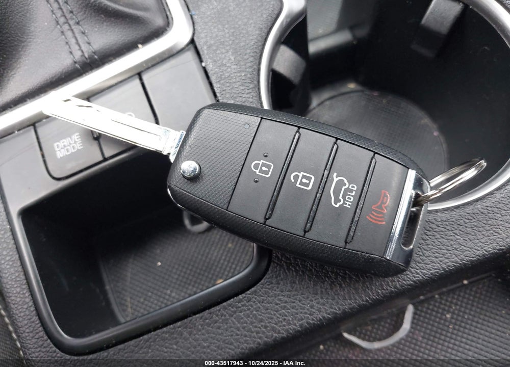 2020 KIA SPORTAGE VIN: KNDPM3AC5L7670670
