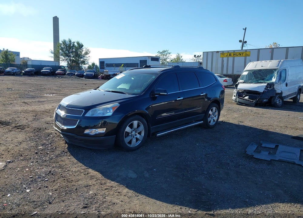 2011 CHEVROLET TRAVERSE VIN: 1GNKVLED2BJ376372