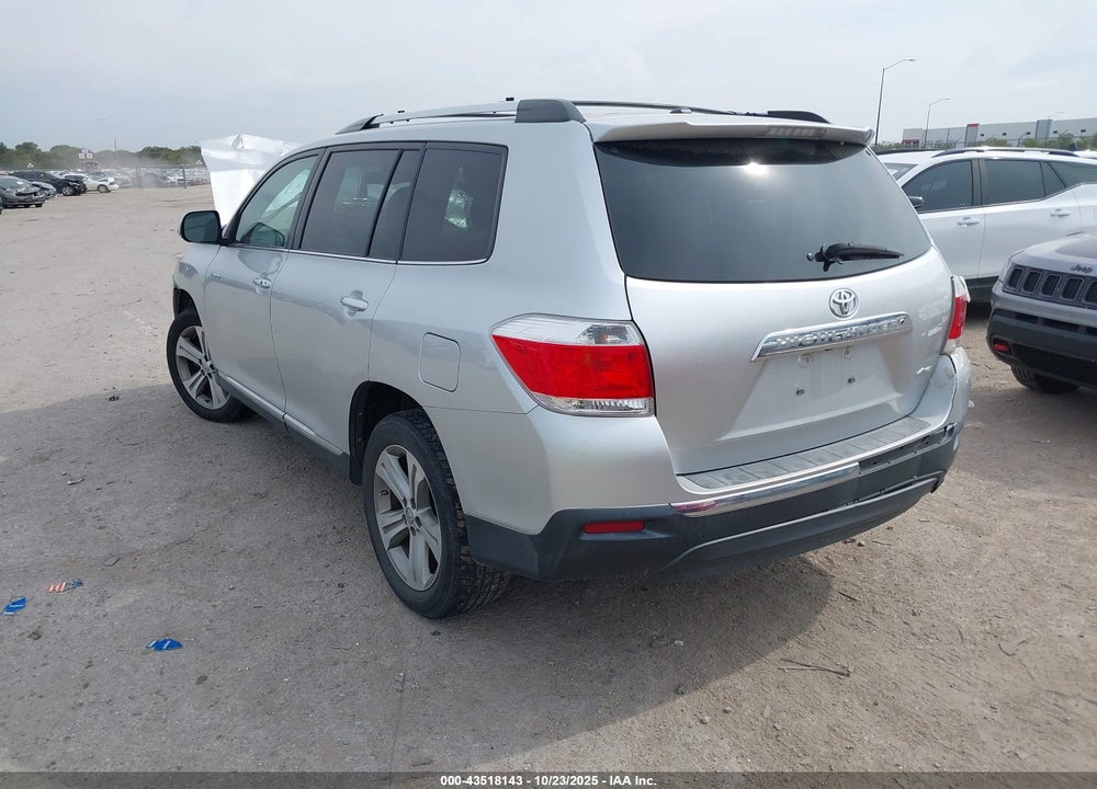 2011 TOYOTA HIGHLANDER LIMITED V6 VIN: 5TDDK3EH1BS090240