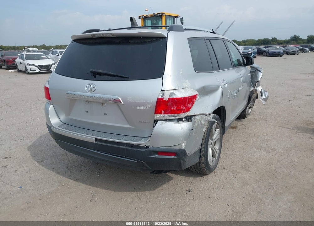 2011 TOYOTA HIGHLANDER LIMITED V6 VIN: 5TDDK3EH1BS090240