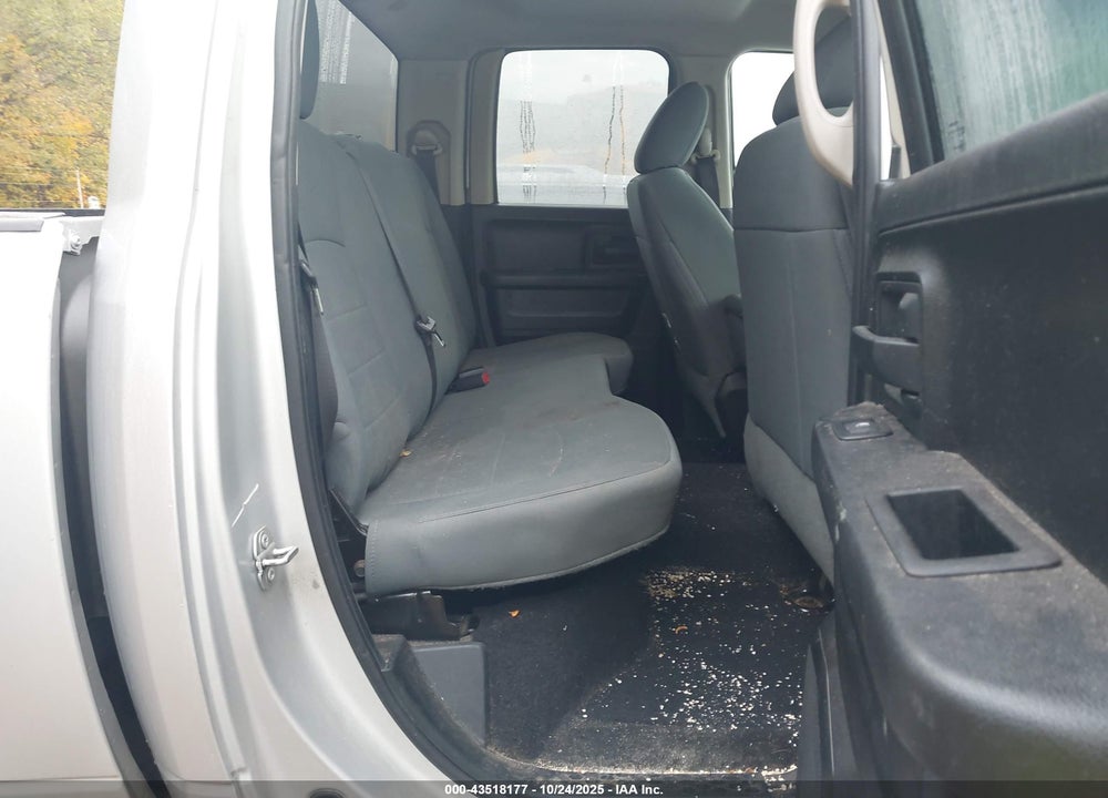 2017 RAM 1500 EXPRESS 4X4 6'4 BOX VIN: 1C6RR7FT2HS838061