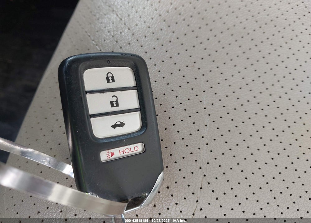 2015 HONDA ACCORD TOURING VIN: 1HGCR3F95FA020002