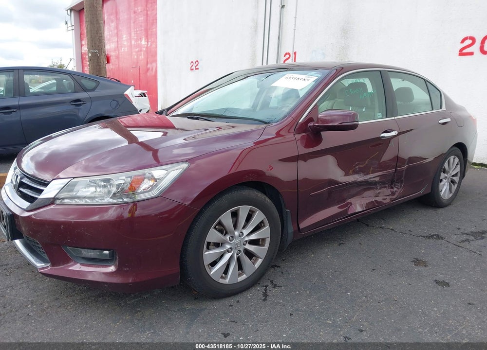 2015 HONDA ACCORD TOURING VIN: 1HGCR3F95FA020002