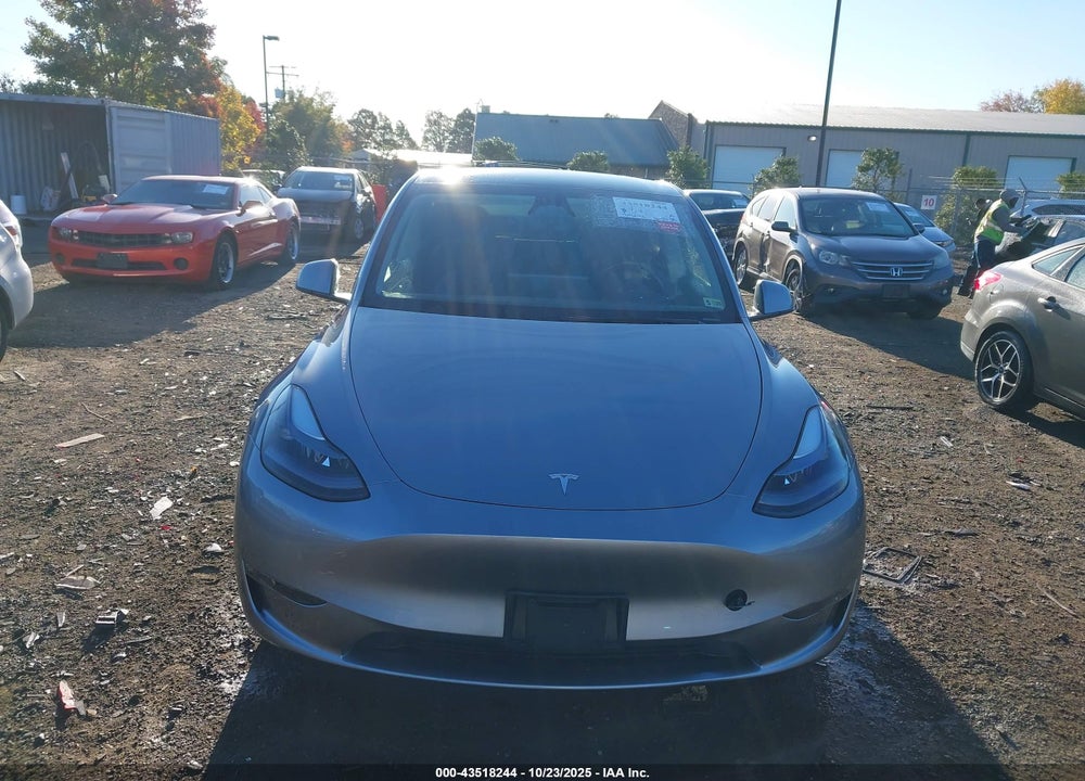 2024 TESLA MODEL Y LONG RANGE DUAL MOTOR ALL-WHEEL DRIVE VIN: 7SAYGDEEXRA284388