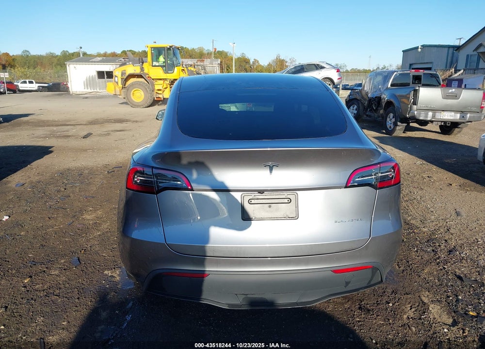 2024 TESLA MODEL Y LONG RANGE DUAL MOTOR ALL-WHEEL DRIVE VIN: 7SAYGDEEXRA284388