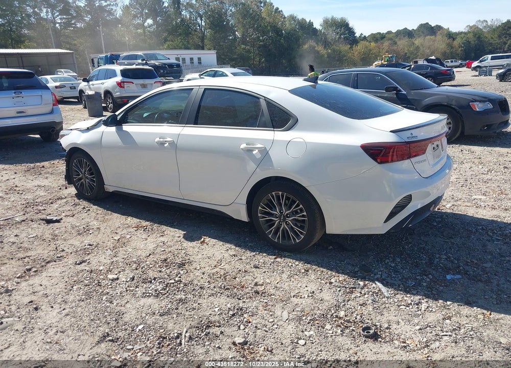 2024 KIA FORTE GT LINE VIN: 3KPF54AD1RE805613