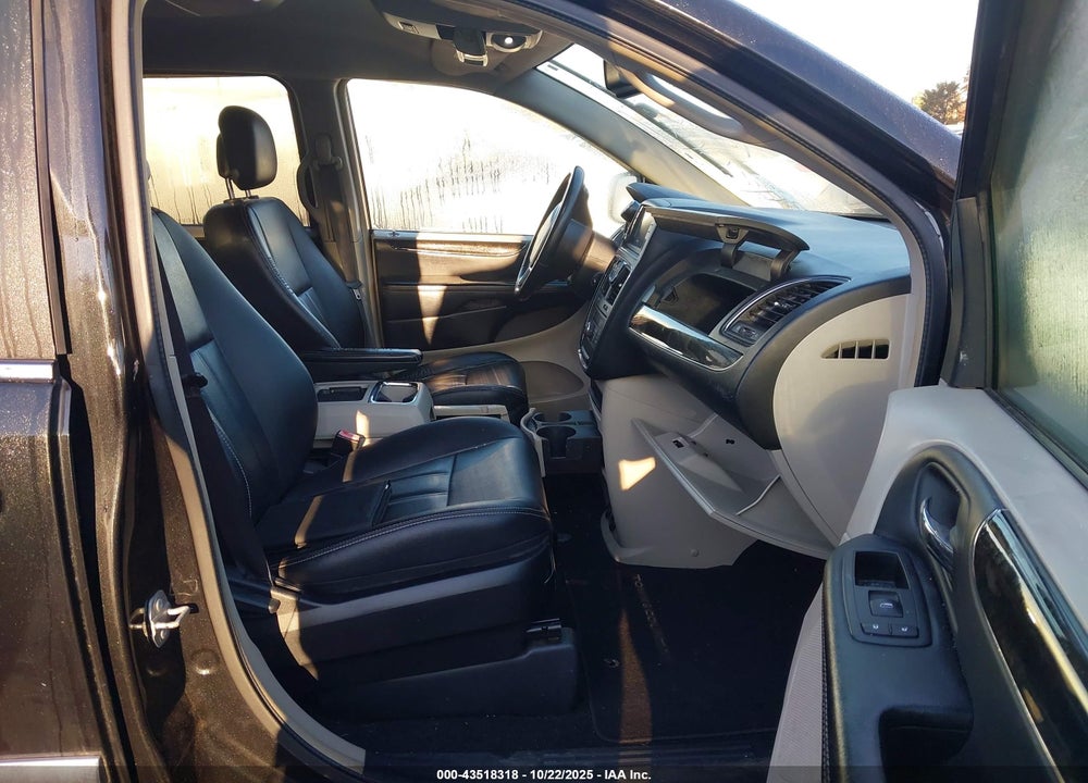 2016 CHRYSLER TOWN & COUNTRY TOURING VIN: 2C4RC1BG5GR165332