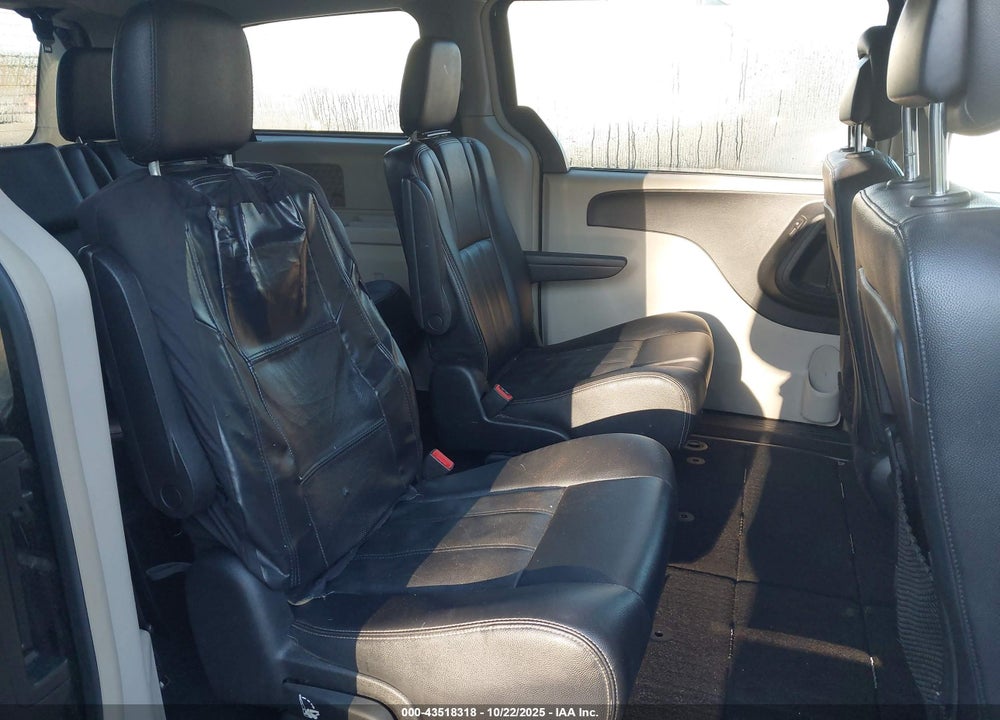 2016 CHRYSLER TOWN & COUNTRY TOURING VIN: 2C4RC1BG5GR165332
