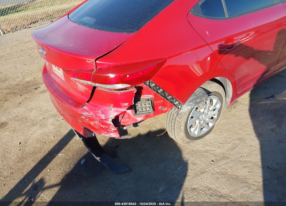2017 HYUNDAI ELANTRA SE VIN: KMHD74LF9HU424653