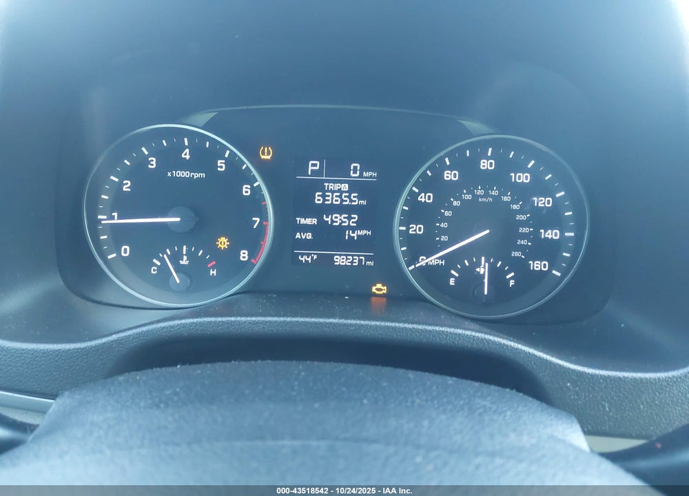 2017 HYUNDAI ELANTRA SE VIN: KMHD74LF9HU424653