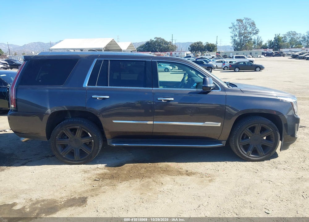 2016 CADILLAC ESCALADE LUXURY COLLECTION VIN: 1GYS4BKJ1GR411275