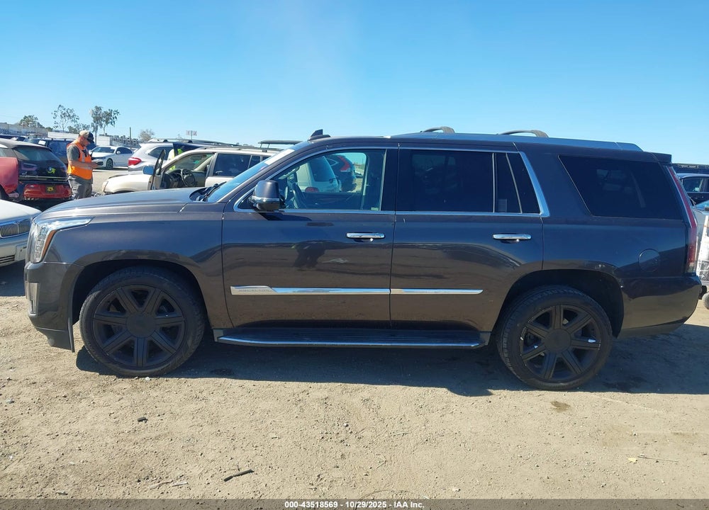 2016 CADILLAC ESCALADE LUXURY COLLECTION VIN: 1GYS4BKJ1GR411275
