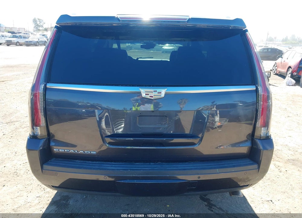 2016 CADILLAC ESCALADE LUXURY COLLECTION VIN: 1GYS4BKJ1GR411275