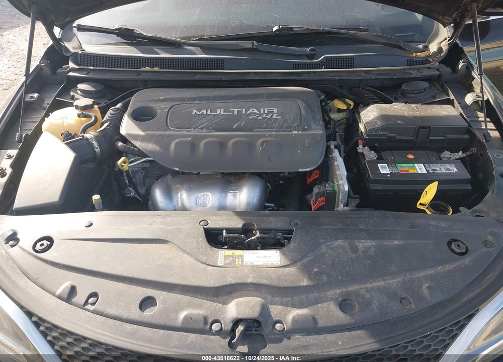 2015 CHRYSLER 200 LIMITED VIN: 1C3CCCAB8FN662625
