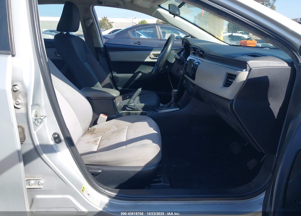 2015 TOYOTA COROLLA LE VIN: 5YFBURHEXFP285807