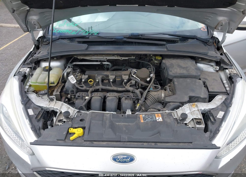 2015 FORD FOCUS SE VIN: 1FADP3F21FL281715