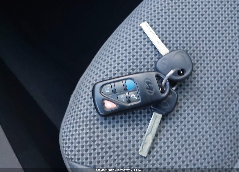 2013 HYUNDAI SONATA GLS VIN: 5NPEB4ACXDH628835