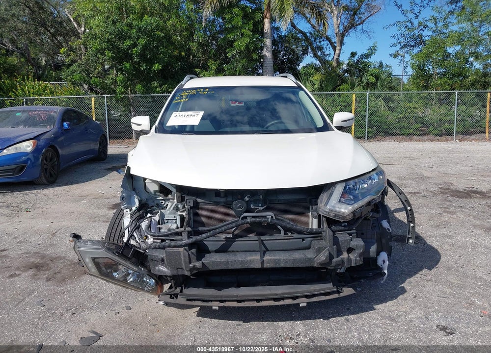 2017 NISSAN ROGUE VIN: JN8AT2MT3HW389189