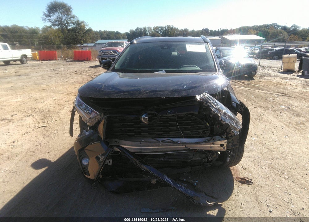 2021 TOYOTA RAV4 VIN: 2T3W1RFV0MW105847