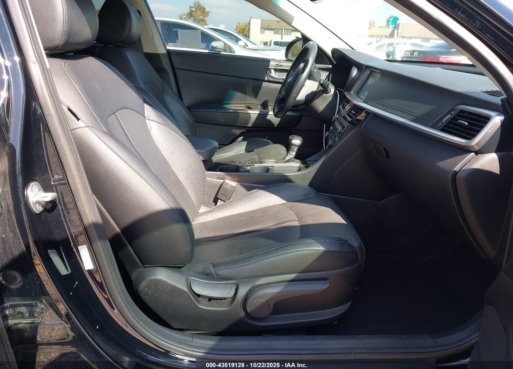 2019 KIA OPTIMA VIN: 5XXGU4L10KG339485