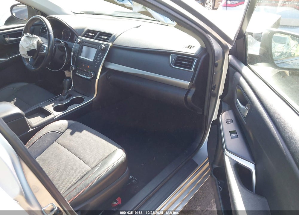 2017 TOYOTA CAMRY SE VIN: 4T1BF1FK5HU313180