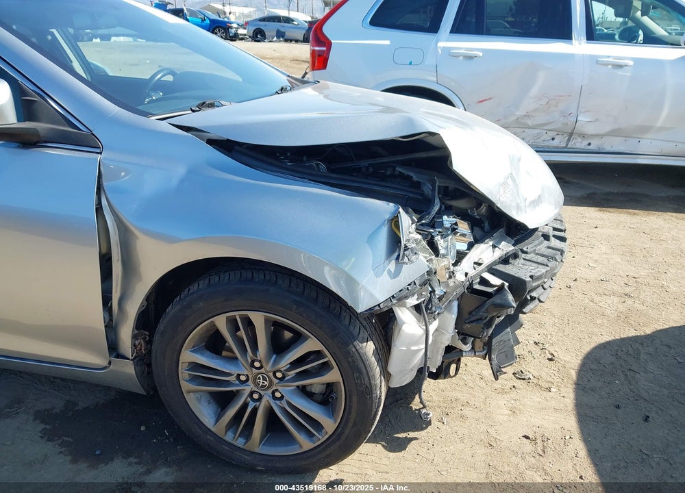 2017 TOYOTA CAMRY SE VIN: 4T1BF1FK5HU313180