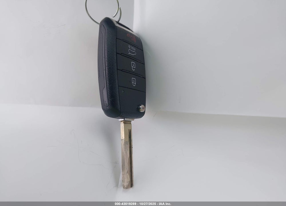 2019 KIA SORENTO VIN: 5XYPGDA5XKG447203