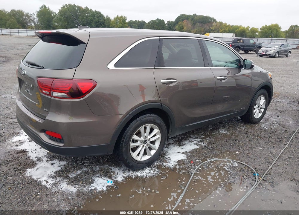 2019 KIA SORENTO VIN: 5XYPGDA5XKG447203