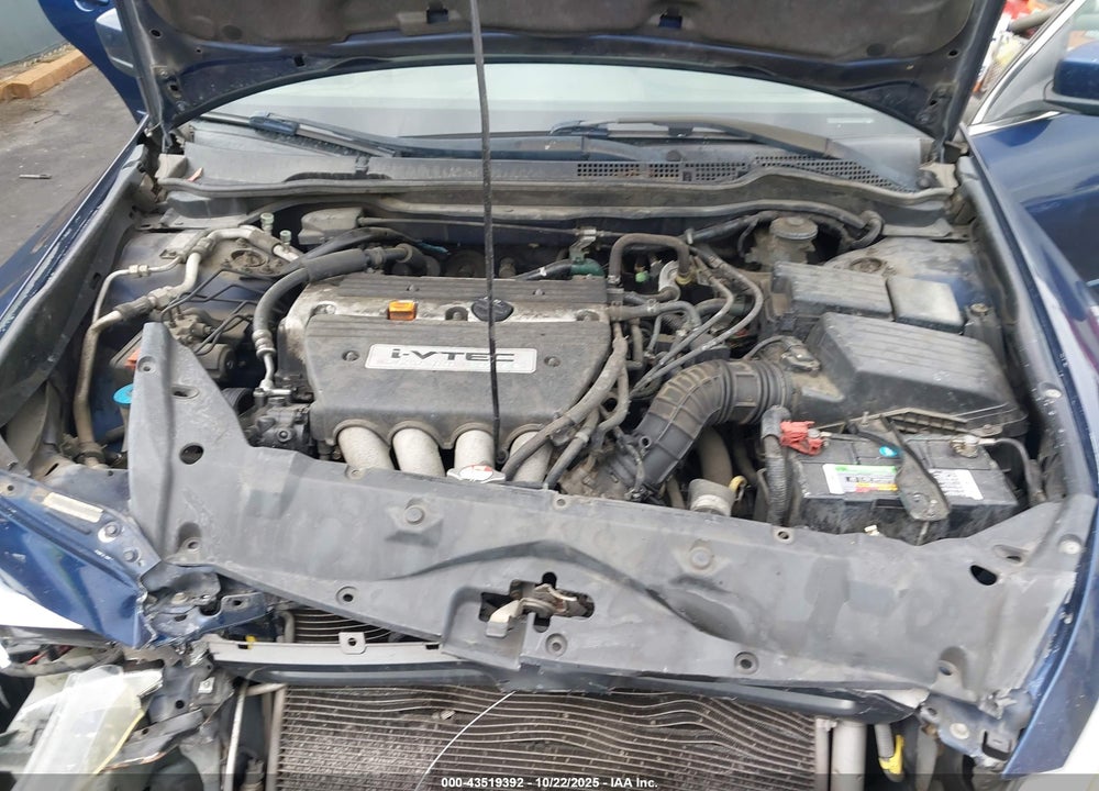 2004 HONDA ACCORD 2.4 LX VIN: JHMCM56314C030790