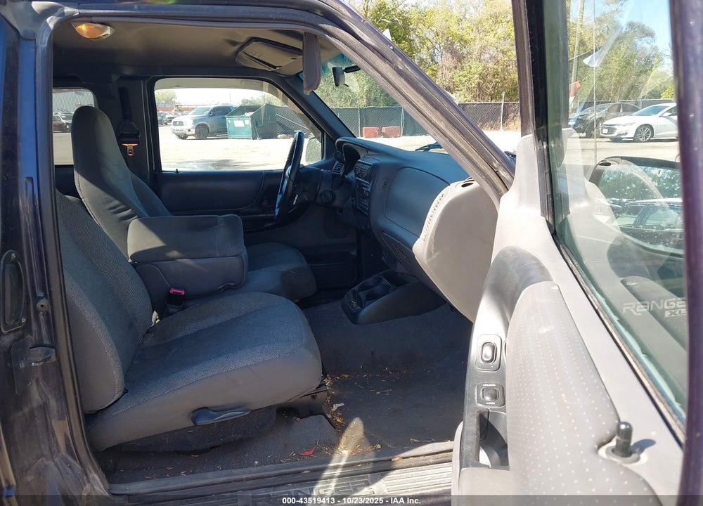 2000 FORD RANGER XL/XLT VIN: 1FTYR14V2YPA92137