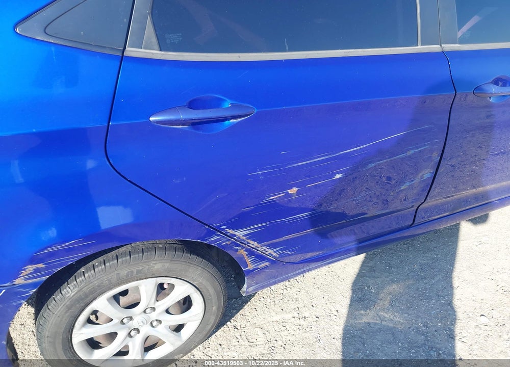 2013 HYUNDAI ACCENT VIN: KMHCT4AE4DU442098