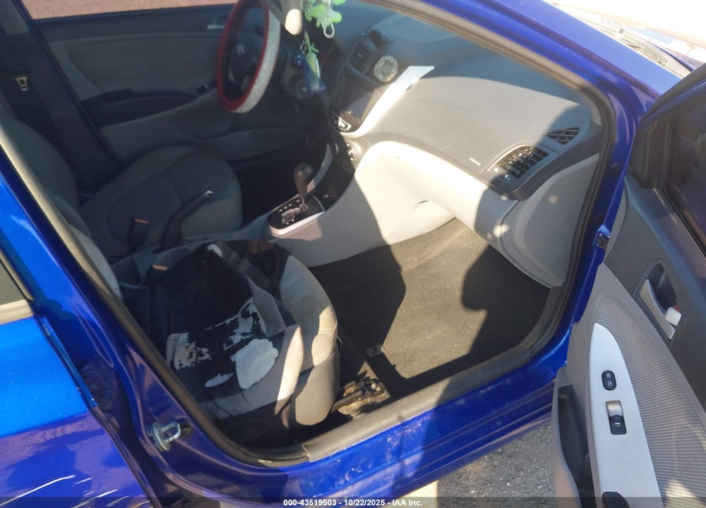 2013 HYUNDAI ACCENT VIN: KMHCT4AE4DU442098
