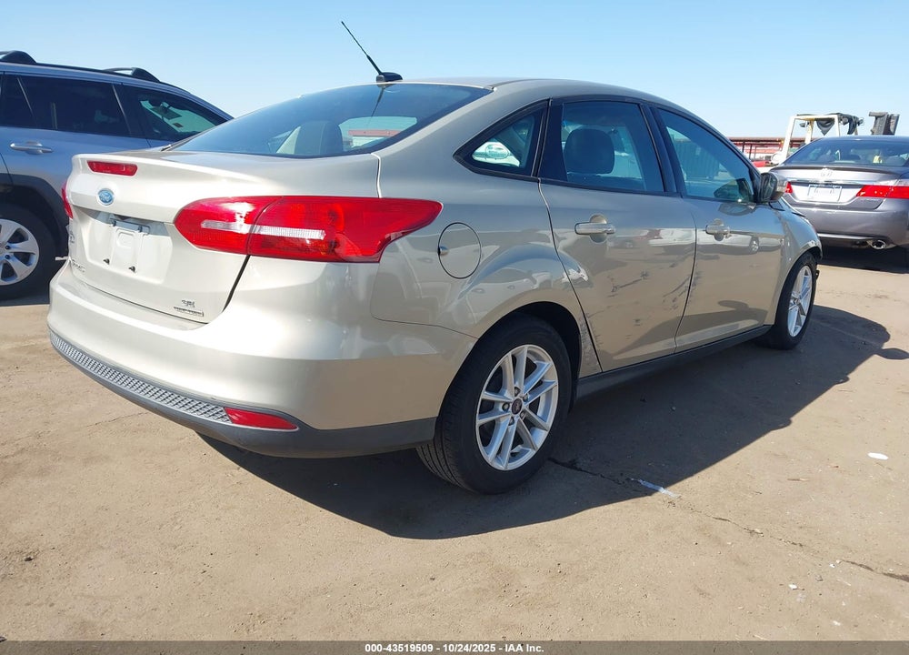 2016 FORD FOCUS VIN: 1FADP3F24GL395886