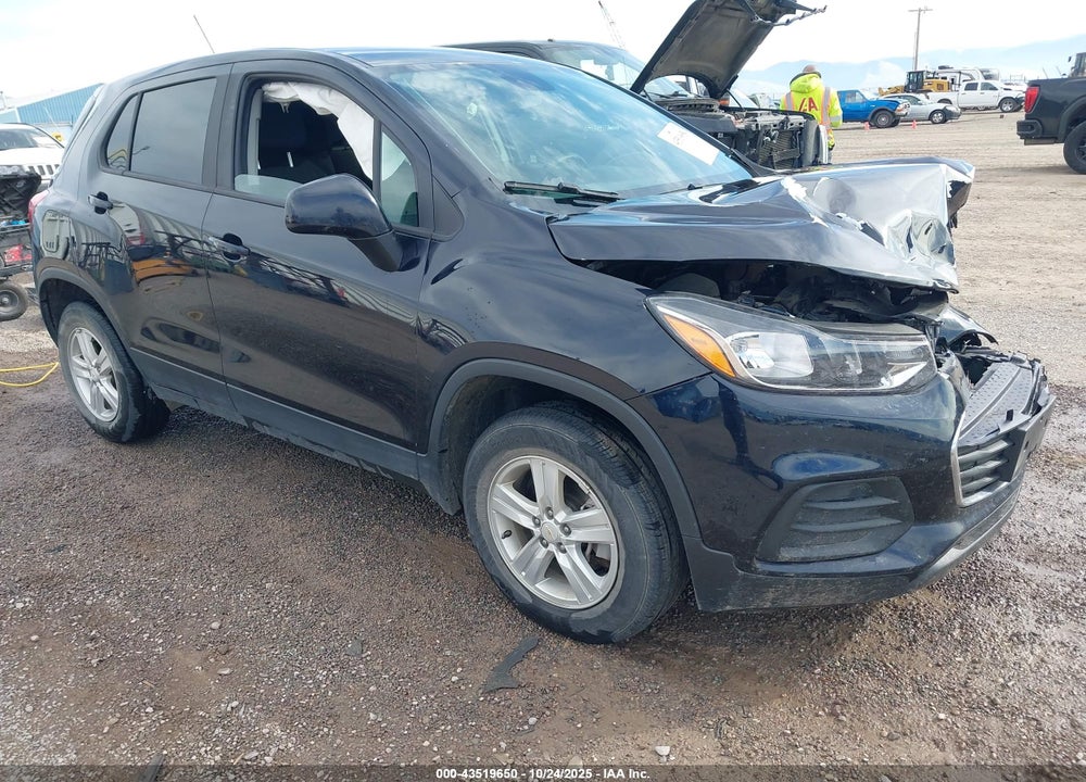 2021 CHEVROLET TRAX AWD LS VIN: KL7CJNSB3MB350025