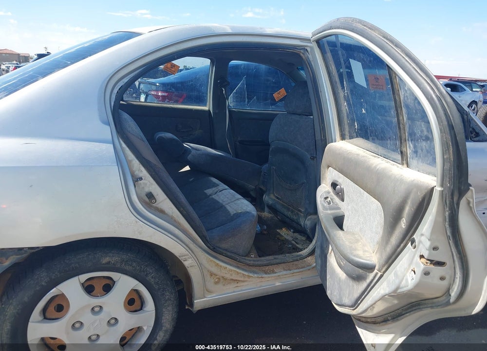 2001 HYUNDAI ELANTRA GLS VIN: KMHDN45D81U168058