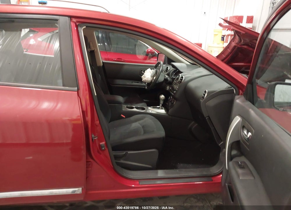2015 NISSAN ROGUE SELECT S VIN: JN8AS5MV9FW262353
